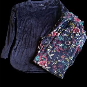 New Cuddl Duds Floral Pajama Set M